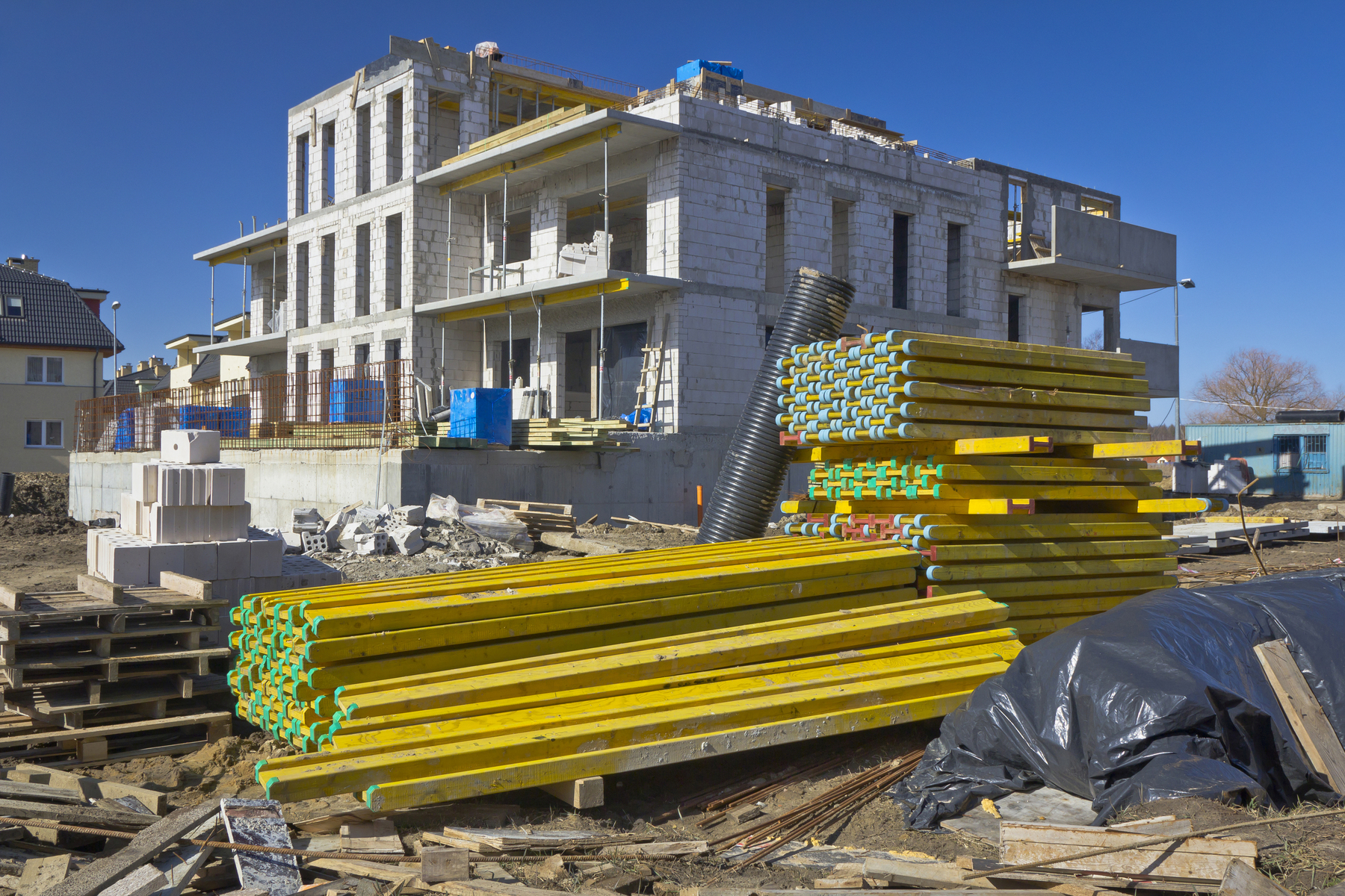 Construction industry struggles with risk-averse banks as problems mount