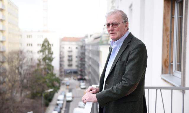 Caspar Einem, geboren 1948 in Salzburg, von 1995 bis 1997 Innenminister, danach bis 2000 Wissenschaftsminister. 