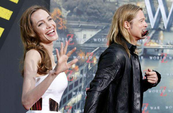 Der 55-jährige Frauenschwarm Pitt war vor seiner Beziehung mit Jolie mit der Schauspielkollegin Jennifer Aniston verheiratet. Jolie hat zwei Ehen mit den Schauspielern Jonny Lee Miller und Billy Bob Thornton hinter sich.