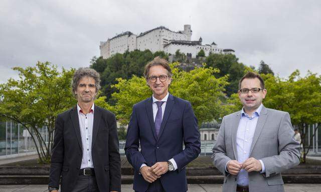 Oliver Stärz, Geschäftsführer FREGES GmbH, Leonhard Schitter, CEO der Salzburg AG, Christoph Winter, Projektleiter Salzburg AG (v. l. n. r.).