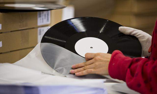 Sales Rise On Vinyl Records