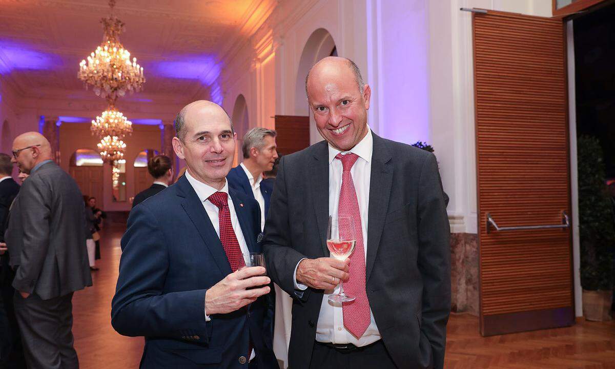 MVG-Geschäftsführer Hannes Hofer (l.) mit PwC-Energy-Experten Michael Sponring.