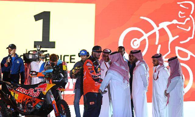 KTM-Pilot Toby Price gewinnt die erste Etappe der Dakar-Rallye