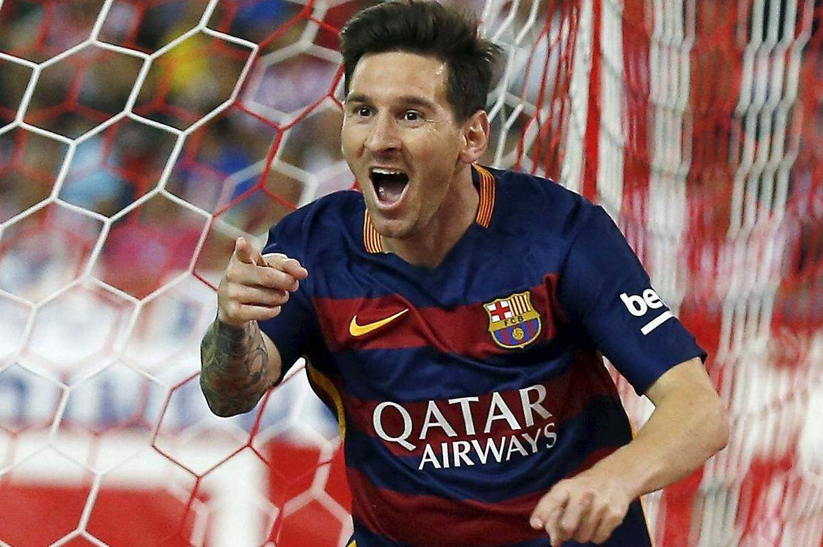 Ein klassischer "Messi": Der Barcelona-Star spielt im spanischen Cupfinale gleich vier Bilbao-Gegenspieler aus und trifft dann ins kurze Eck.   >>> Zum Video