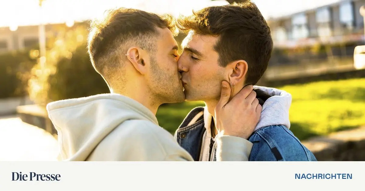 Heute-schon-gek-sst-In-Th-ringen-gibt-es-jetzt-eine-Kusshaltestelle