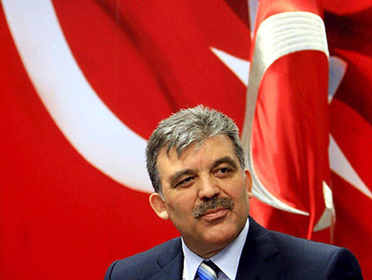 Zum ersten Mal in der Geschichte der Türkei ist seit den Wahlen am 28. August mit Abdullah Gül ein gemäßigt-islamischer Politiker Staatspräsident. Das Militär wollte dies verhindern.