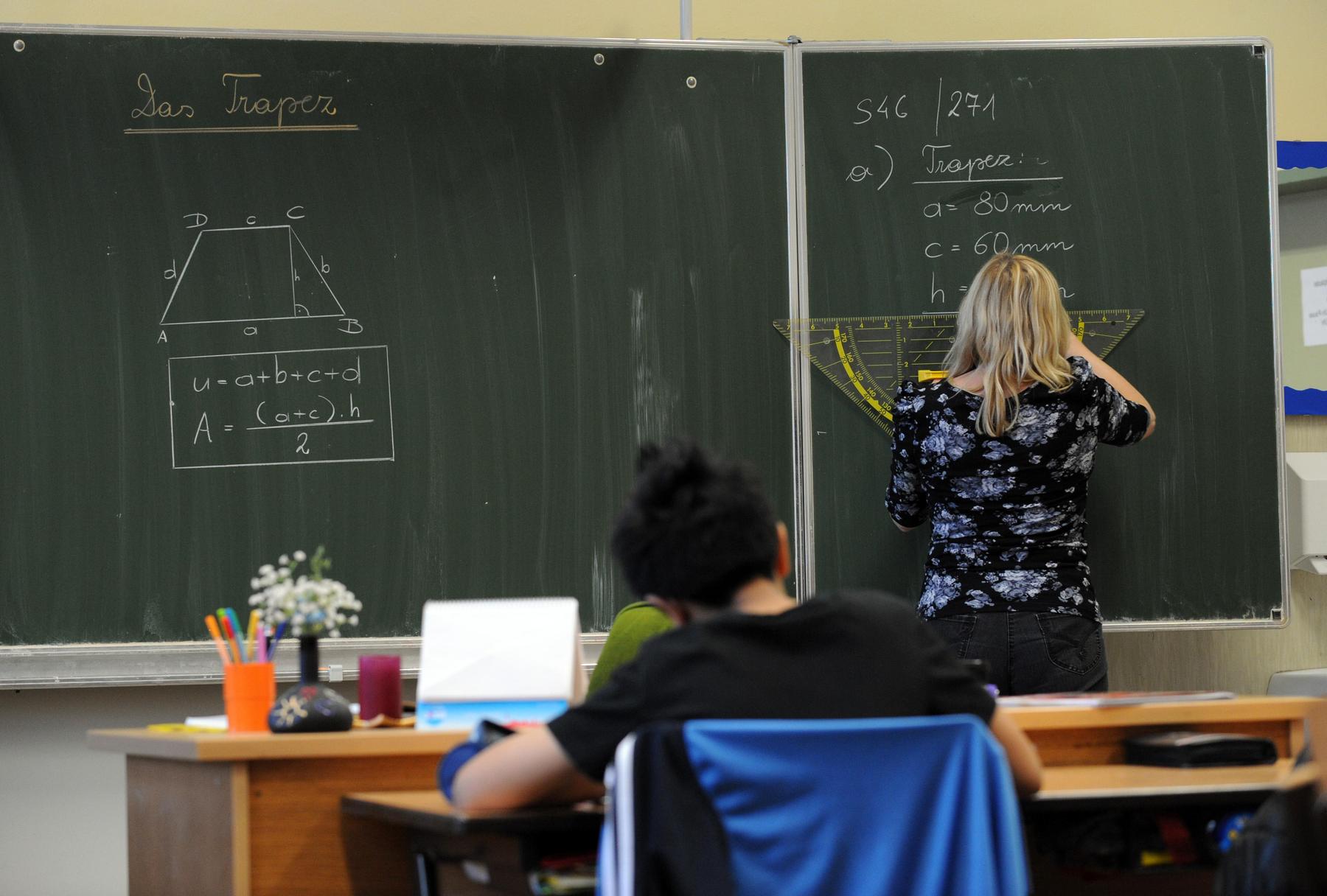 V Avstriji le 44 odstotkov novih učiteljev s polno izobrazbo