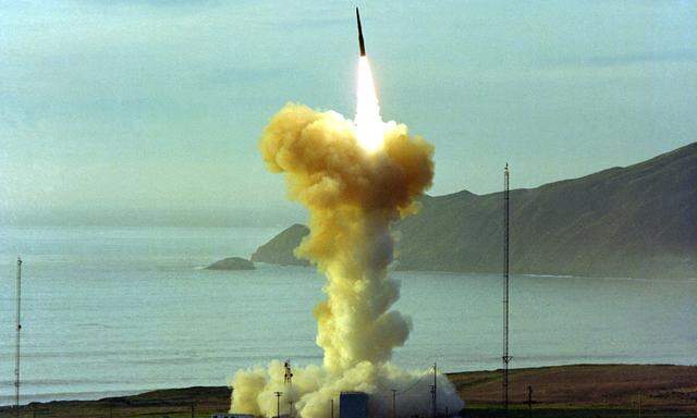 US-Raketentest einer Minuteman in Kalifornien