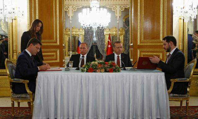 Präsident Recep Tayyip Erdoğan mit Wladimir Putin.