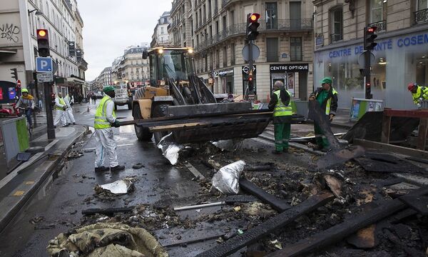 December 2 2018 Paris France Damage and graffiti after Saturday s Gilets Jaunes protests on Av