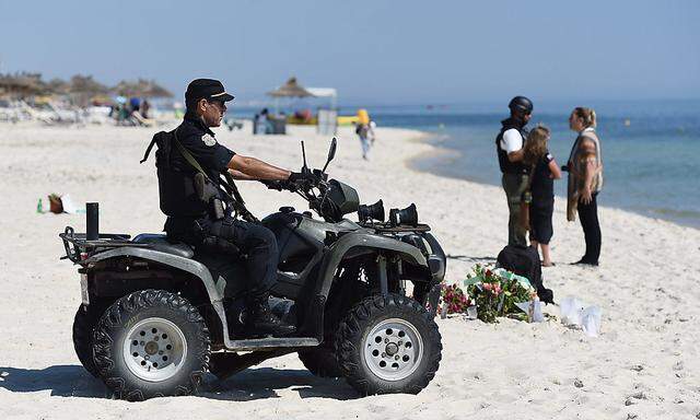 Terrorismus am Strand: Touristen zögern nach Attentaten mit einer Buchung nach Tunesien.