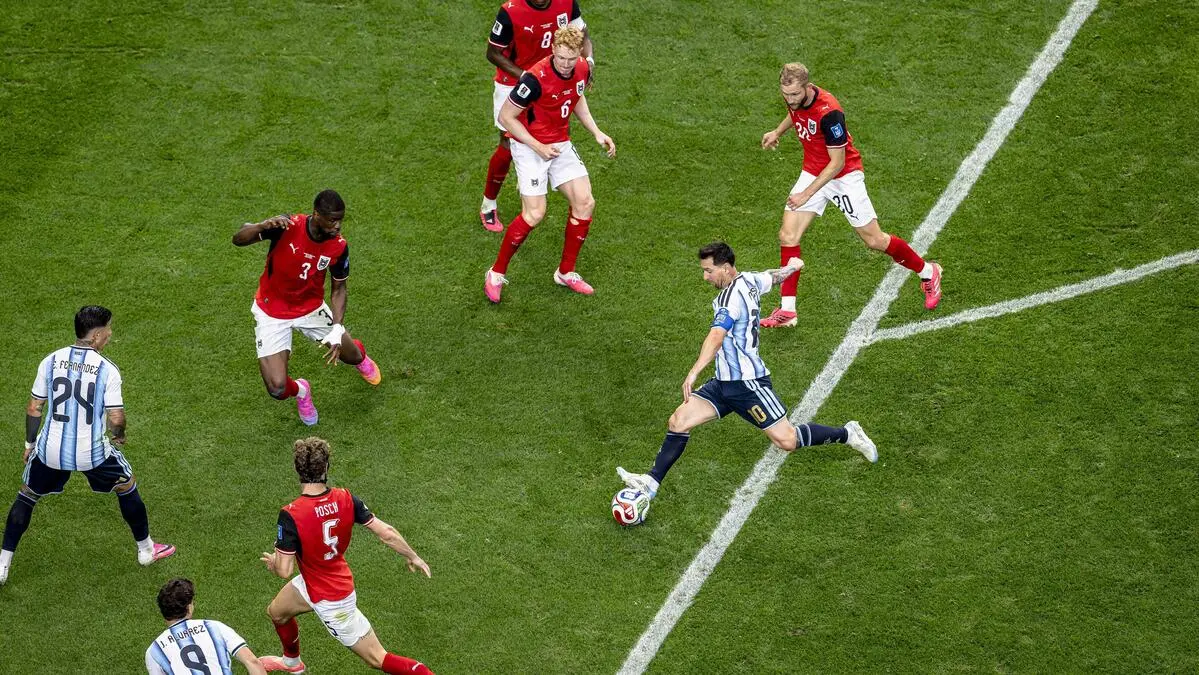 messi-ffnet-sterreich-die-augen-das-fb-team-ist-derzeit-kein-gef-hrlicher-au-enseiter-premium