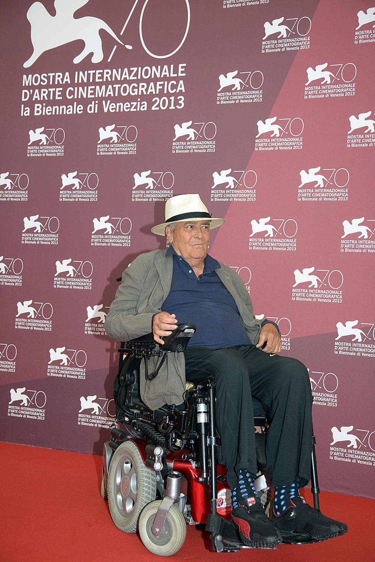 Den Vorsitz der neunköpfigen Jury übernimmt der italienische Starregisseur Bernardo Bertolucci ("Der letzte Tango in Paris").