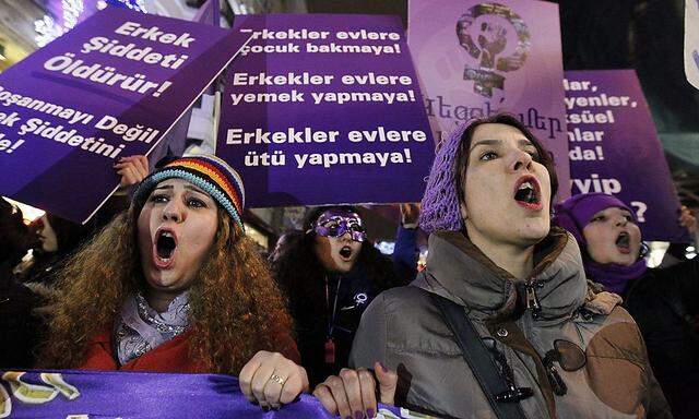 Protest in Istanbul gegen Gewalt gegen Frauen