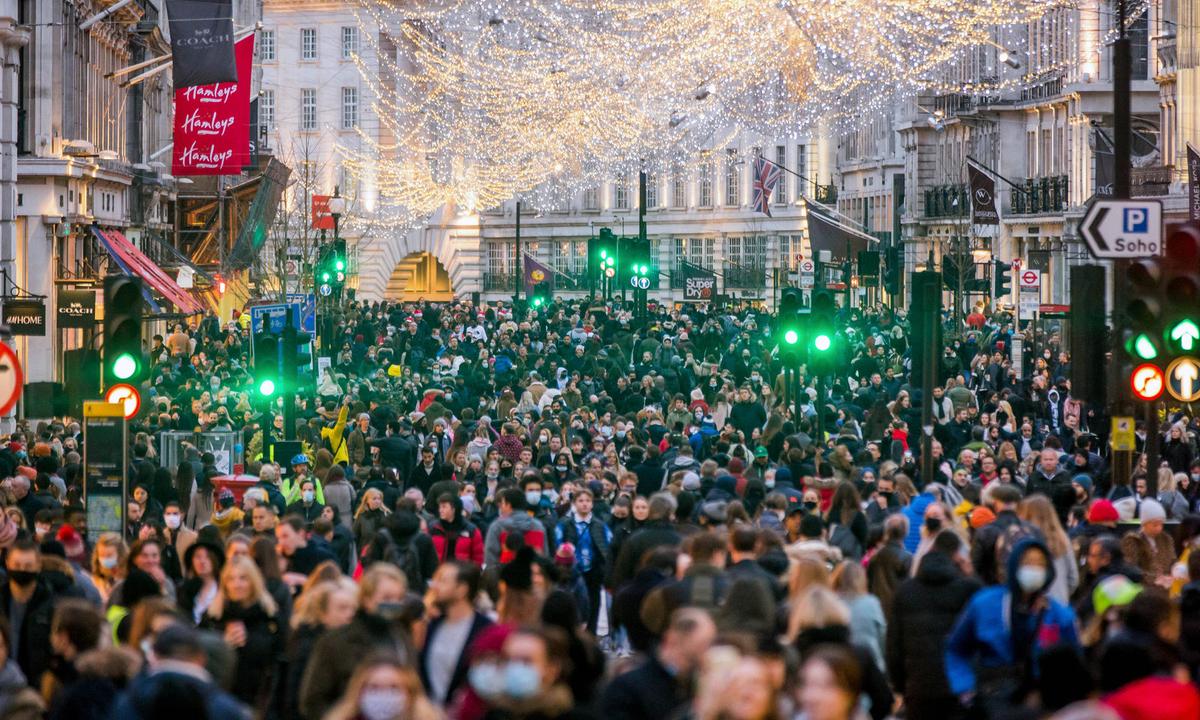 Im dritten Quartal ist die britische Wirtschaft stärker als von Ökonomen erwartet eingebrochen.
