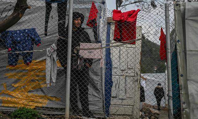 Die Regierung in Athen soll Migranten ohne Kontakt zur Außenwelt in einem geheimen Ort nahe der Grenze festhalten (Archivbild).