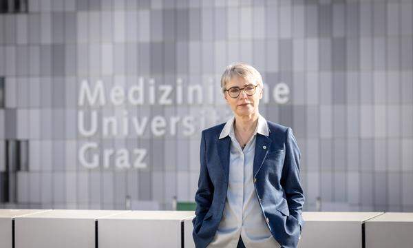 Andrea Kurz ist seit Mitte Februar neue Rektorin der Med-Uni Graz und damit die erste Frau an der Spitze der Universität. In den Vereinigten Staaten lernte Kurz, über Grenzen hinweg zu denken. 
