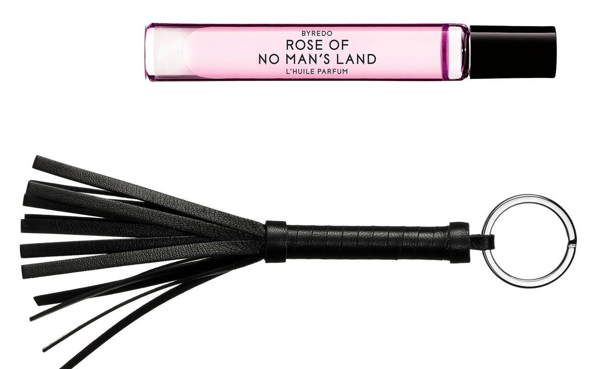 Hart oder herzlich? Das Valentinstagsset „La Surprise Rose“ von Byredo mit 7,5 ml „Rose of No Man’s Land“ um 120 Euro auf www.byredo.com