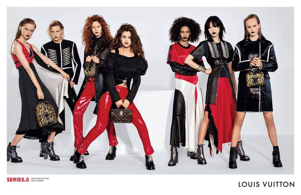 Neben vielen Models ist Sängerin und Schauspielerin Selena Gomez der Star der neuen Kampagne von Louis Vuitton, die von Bruce Weber umgesetzt wurde.    