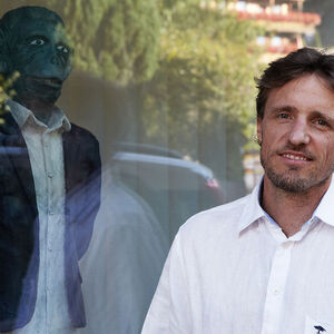 Der Alpbacher Bildhauer Georg Margreiter und seine ''Politiker-Skulpturen''