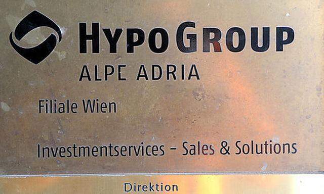 HYPO GROUP Alpe Adria, Filiale Wien  Photo: Michaela Bruckberger