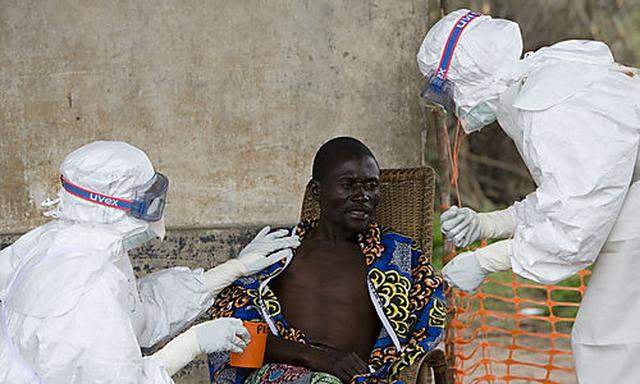 Symbolbild: Behandlung eines Ebola-Patienten
