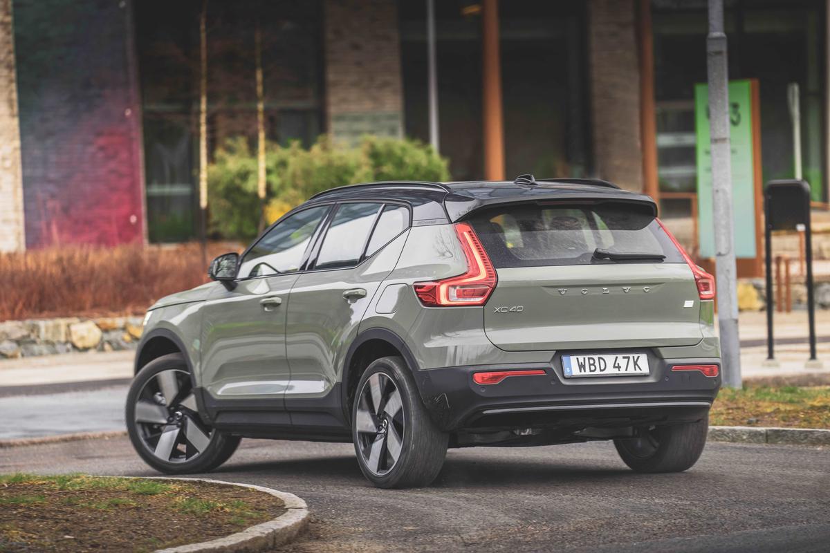 Eine der wohlgeformten Erscheinungen im Feld der komapkten E-SUVs: XC40 Recharge Pure Electric mit vollem Namen. Plus Single oder Twin Engine.