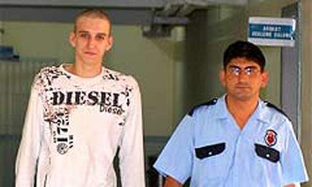 (c) Marco W. im Gefängnis von Antalya.