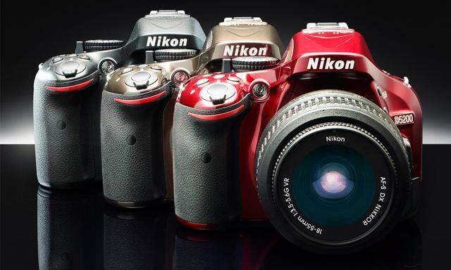 Nikon D5200 Neue MittelklasseSpiegelreflexkamera