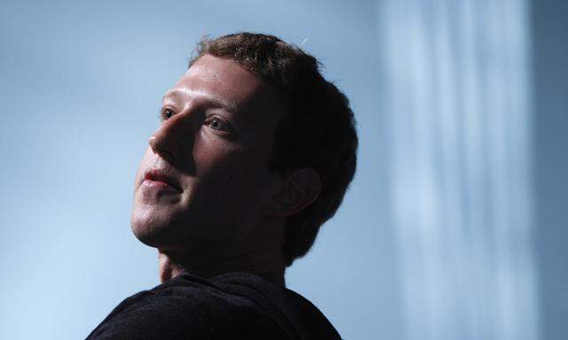 Zuckerberg sieht Vertrauen Internet