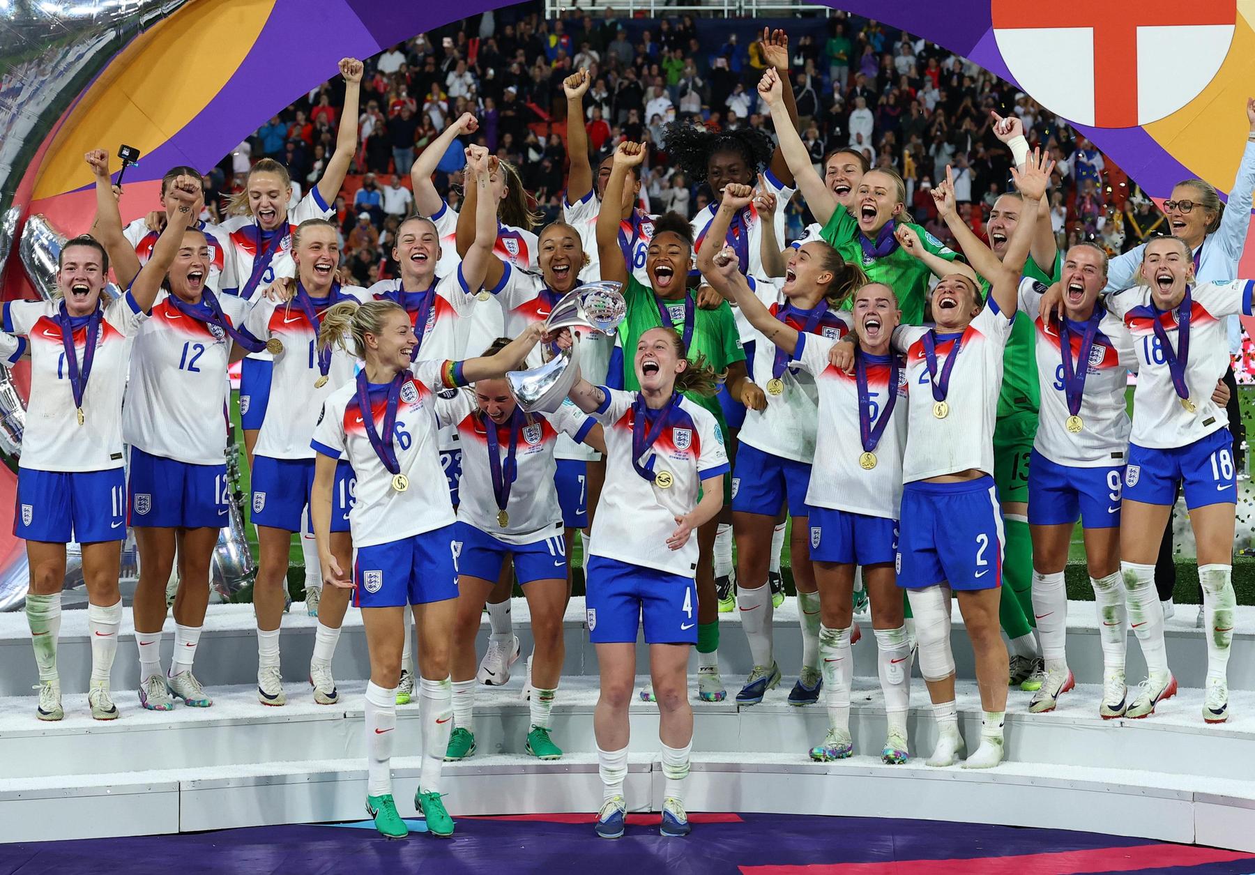 England gewinnt EM-Finale gegen Spanien im Elfmeterschießen