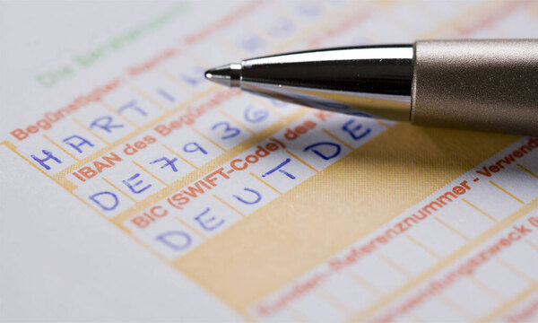 Erste Bank Jeder zweite