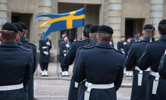 Die schwedische Flagge wird bald auch vor dem Nato-Hauptquartier aufgezogen.