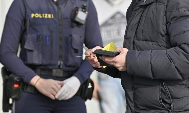 Die Polizei hat seit November fast 1,4 Millionen Überprüfungen durchgeführt. 