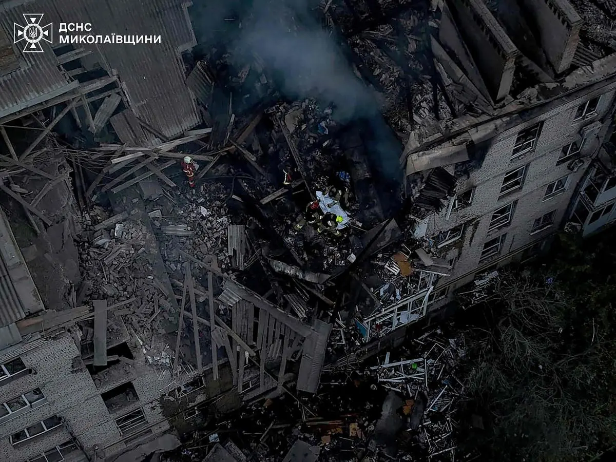 A picture from Mikolajiw published by the Ukrainian State Press Service after Russian attacks on Sunday.