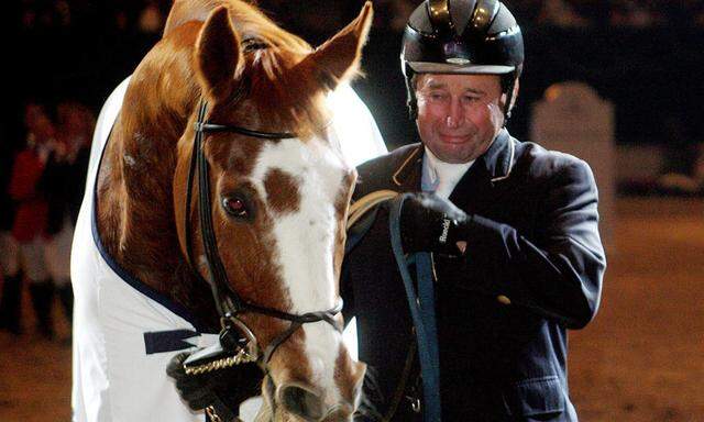 Hugo Simon mit E.T. 2004 in der Stadthalle