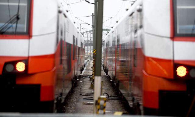 Ein Jahresticket für alle öffentlichen Verkehrsmittel im Land für drei Euro täglich - ab nächstem Jahr.