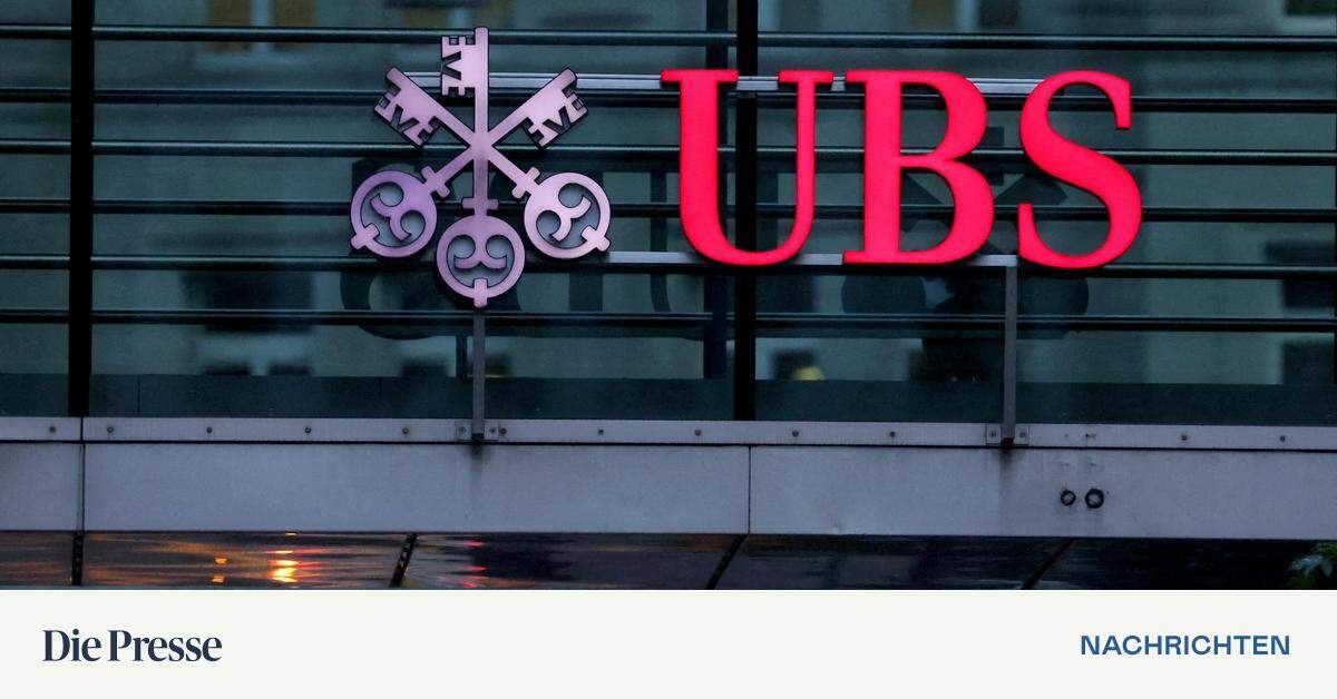 UBS Demands Hundreds of Bankers Repayments from CS Totaling 1.2 Billion Francs