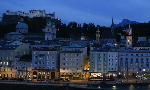 Im Skandal um Spekulationsgeschäfte stehen in Salzburg auch Politiker vor Gericht. Sollte Bürgermeister Heinz Schaden verurteilt werden, droht ein neuer Wahlkampf.