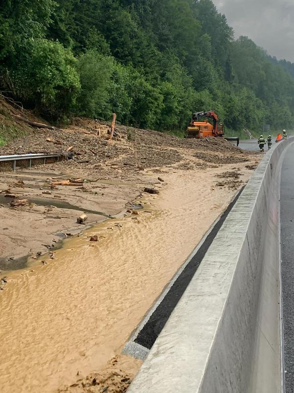 Murenabgang bei Übelbach (A9).