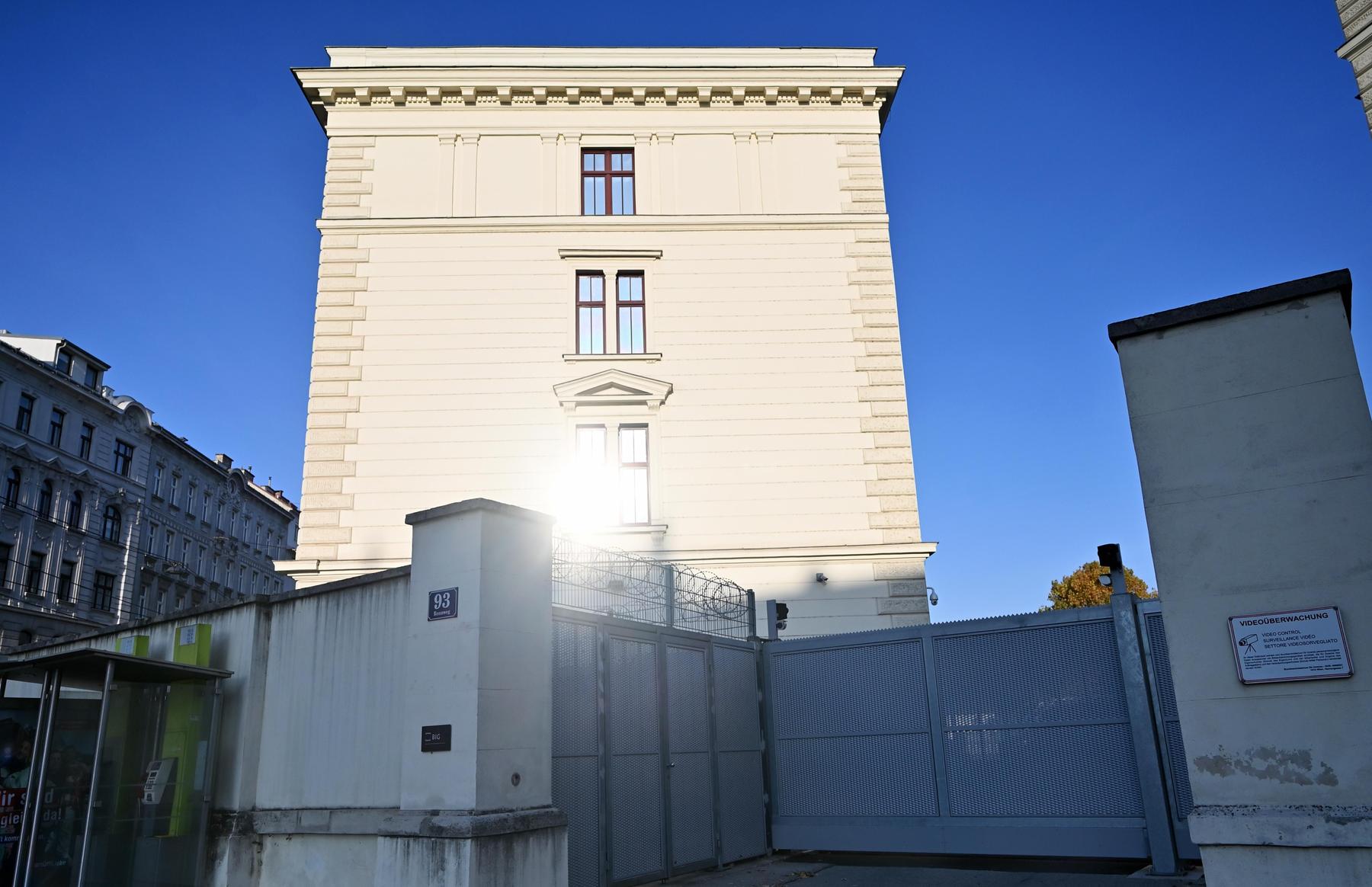 Maulwurf für die Muslimbruderschaft? DSN-Beamter wegen unzulässiger Datenabfragen suspendiert