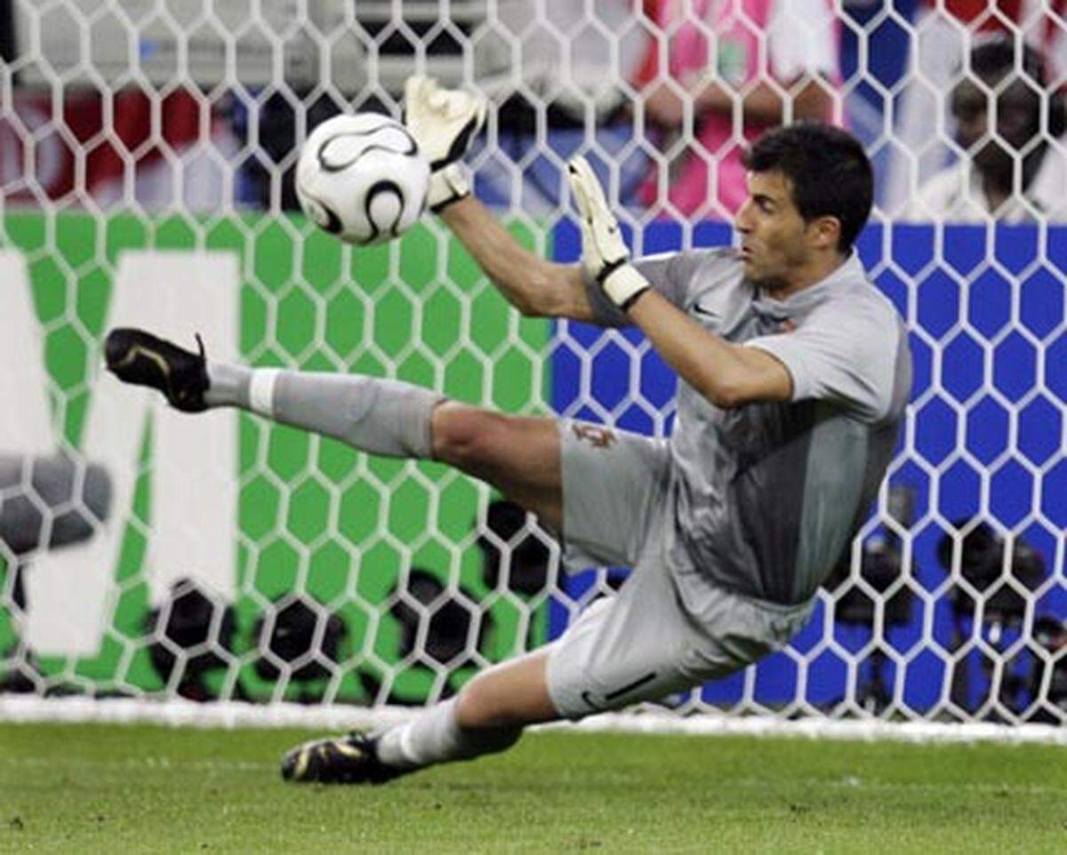 Der portugiesische Torwart Ricardo parierte im WM-Viertelfinale 2006 im Elfmeterschießen drei gegnerische Schüsse. Leidtragende waren wie so oft die Engländer.