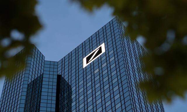xmhx v l Deutsche Bank Zentrale Logo am 24 05 2017 Frankfurt am Main Deutsche Bank Deutsche Ban