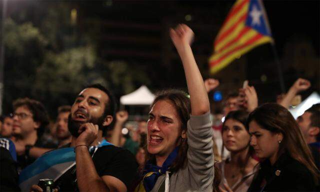 Zwei Millionen Katalanen gaben ihre Stimme ab, sie wollen einen unabhängigen Staat.