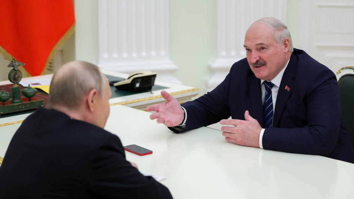 Alexander Lukaschenko mit dem russischen Präsidenten Wladimir Putin.