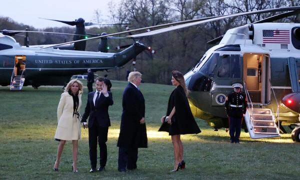 Am Abend ging es per Helikopter zum als "privat deklarierten" Abendessen auf Mount Vernon.