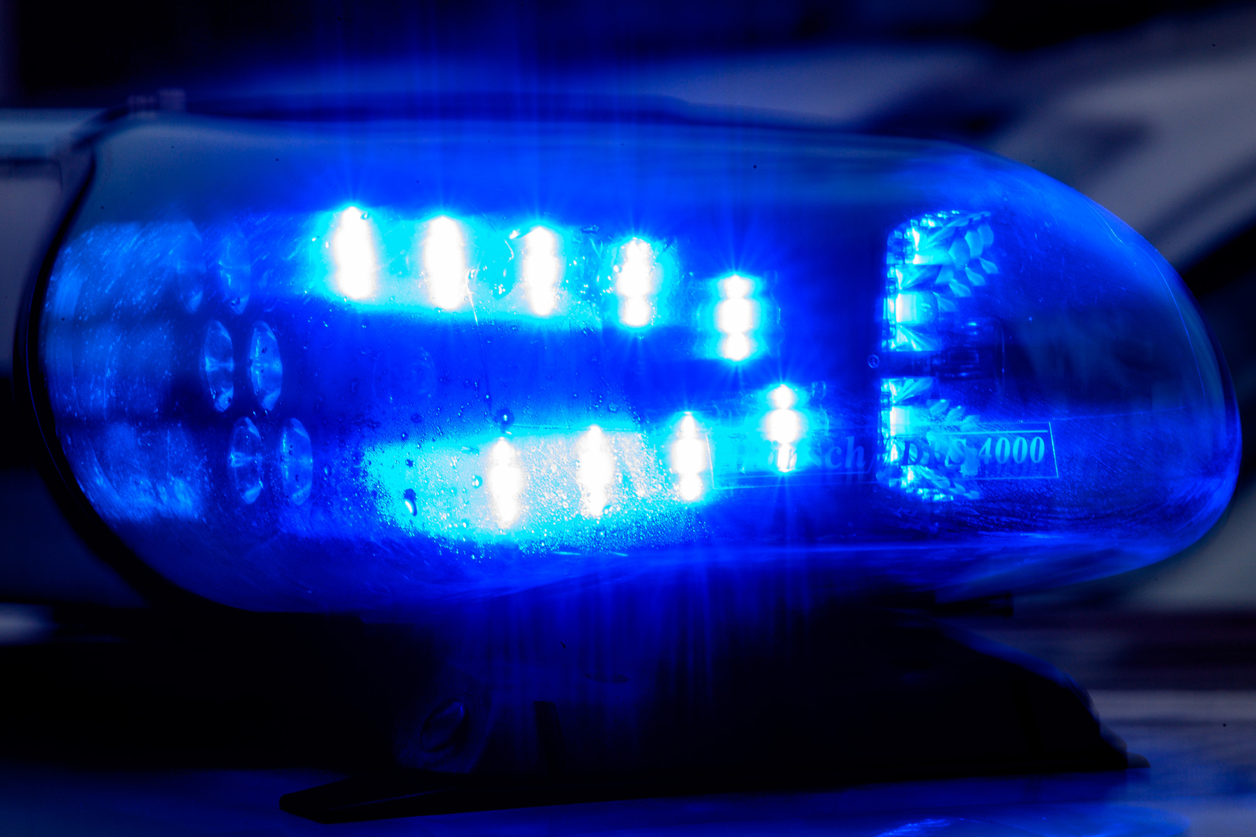 Eine Person stirbt bei Explosion in deutscher Unterführung