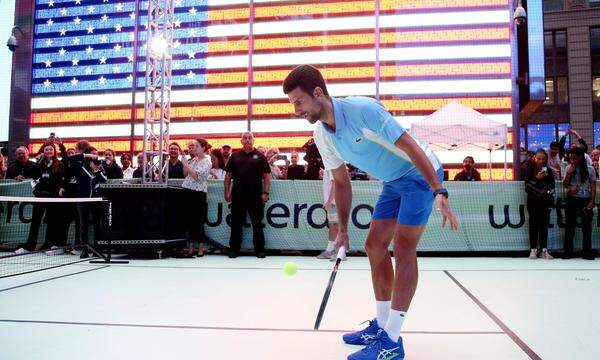 Einschlagen am Times Square: Die Rekordjagd von Novak Djoković kann weitergehen. 