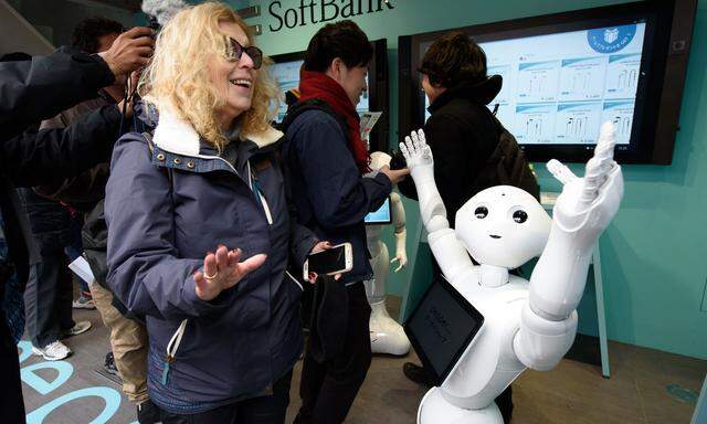 Roboter "Pepper" wird bald auch in Linz Raiffeisen-Kunden begrüßen