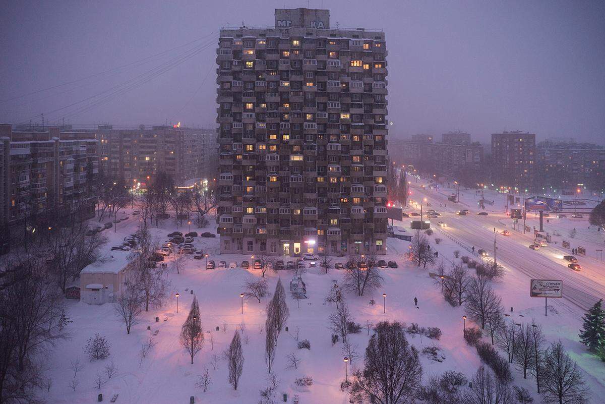Kukuruzina, Mais-Gebäude, wird dieses Wohnhaus in Samara genannt. Das 20 Stockwerke hohe Gebäude wurde 1988 gebaut und von Alexander Belokon entworfen. Insgesamt gibt es fünf dieser Häuser, die anderen stehen etwa in Minsk und Ufa, Hauptstadt der Republik Baschkortostan in Russland.